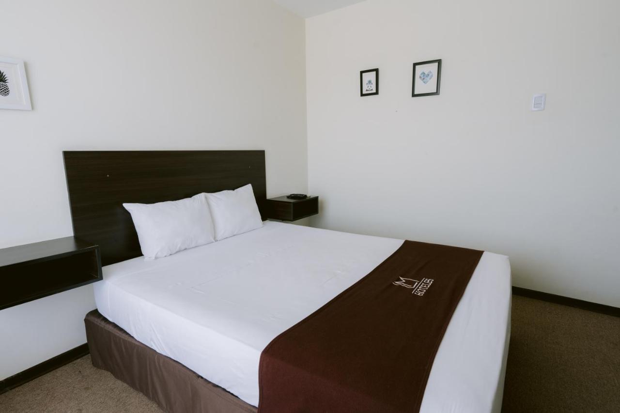 LM Hoteles Piura Extérieur photo