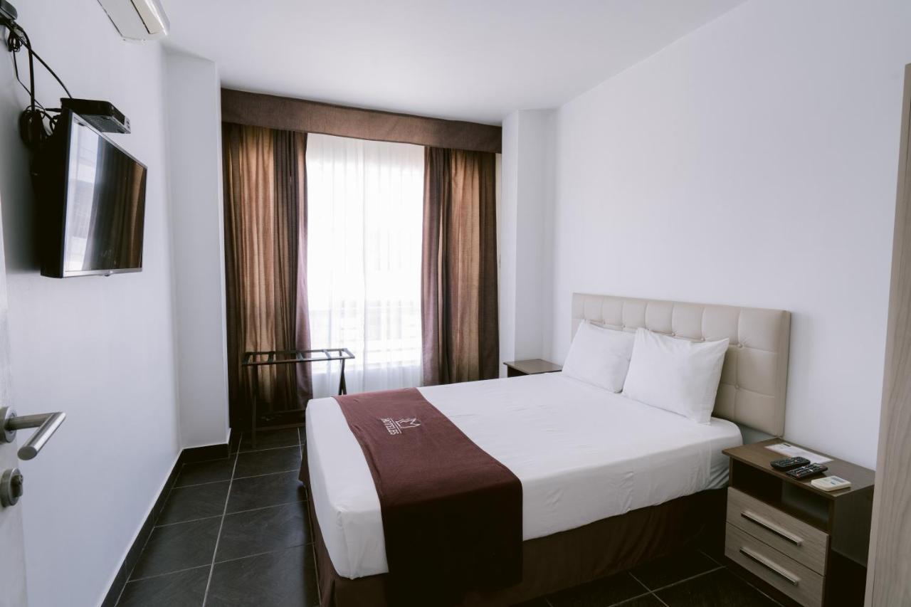 LM Hoteles Piura Extérieur photo