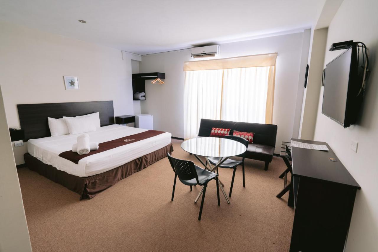 LM Hoteles Piura Extérieur photo